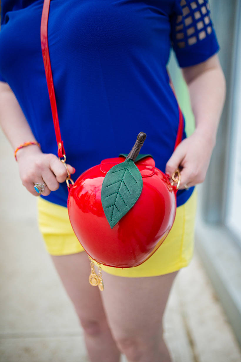 Snow White Apple Purse